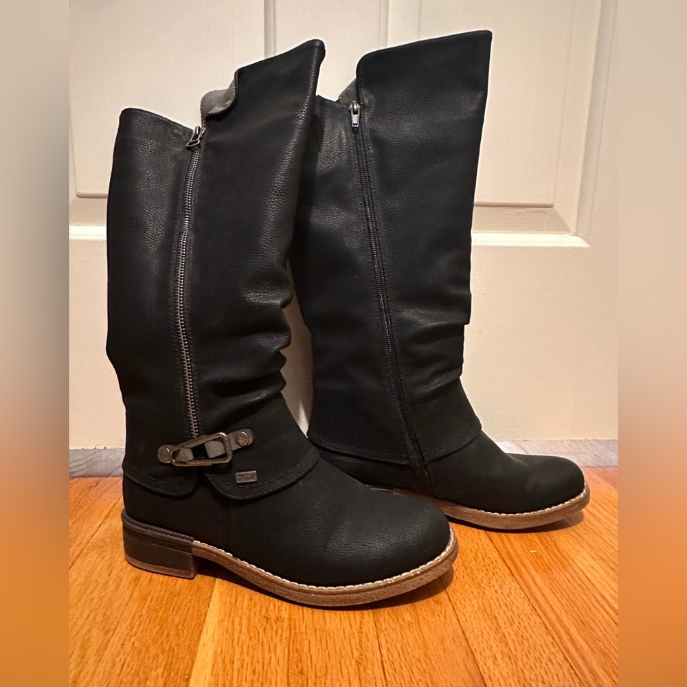 Rieker Black Faux-Shearling Lined Boot